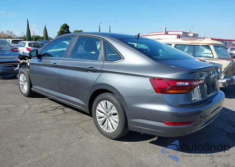 2019 Volkswagen Jetta 1.4T R-Line/1.4T S/1.4T Se z USA, uszkodzony, nr VIN 3VWC57BU1KM237956
